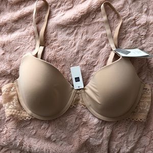 Gap T-shirt bra